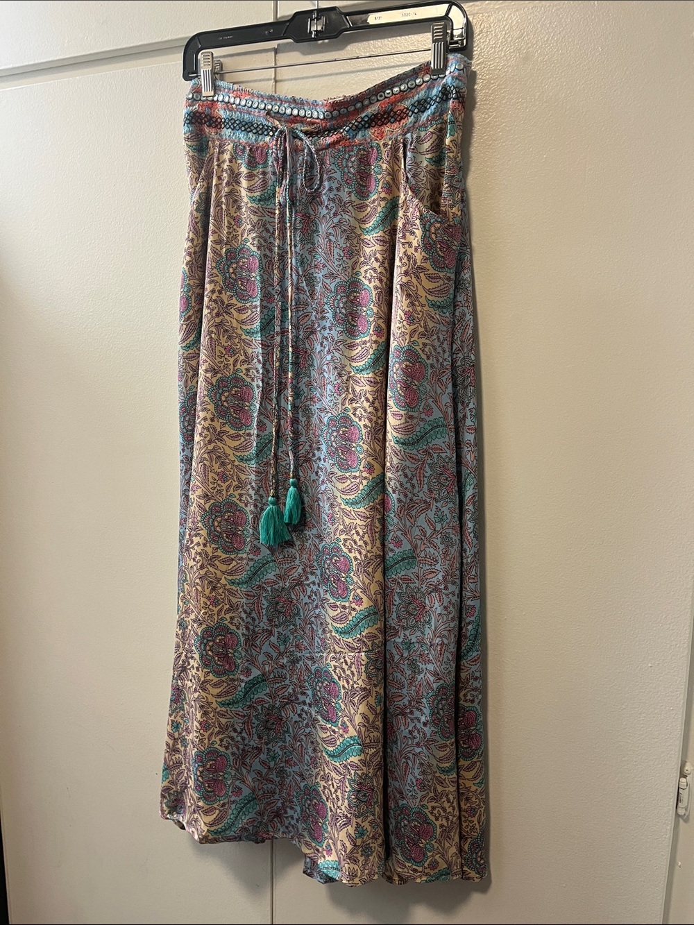 Karma Highway One Size Paisley long skirt very thin perfect for summer !